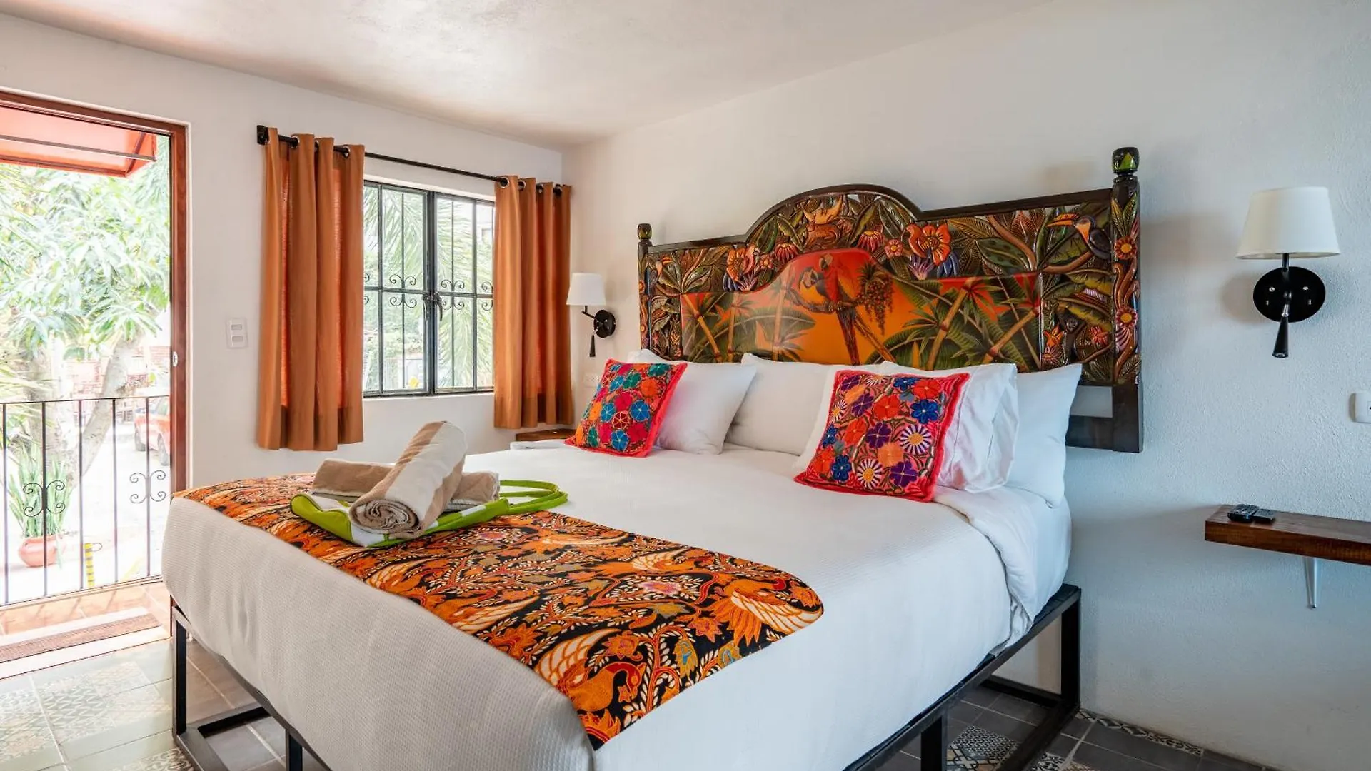 Zonaz Boutique Hotel Puerto Vallarta 4*,  México
